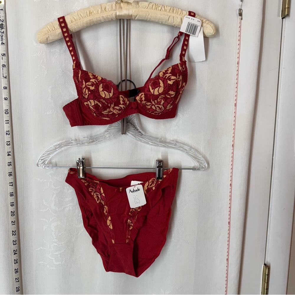 Vintage Aubade Red Lace Underwire Bra Eclat Set